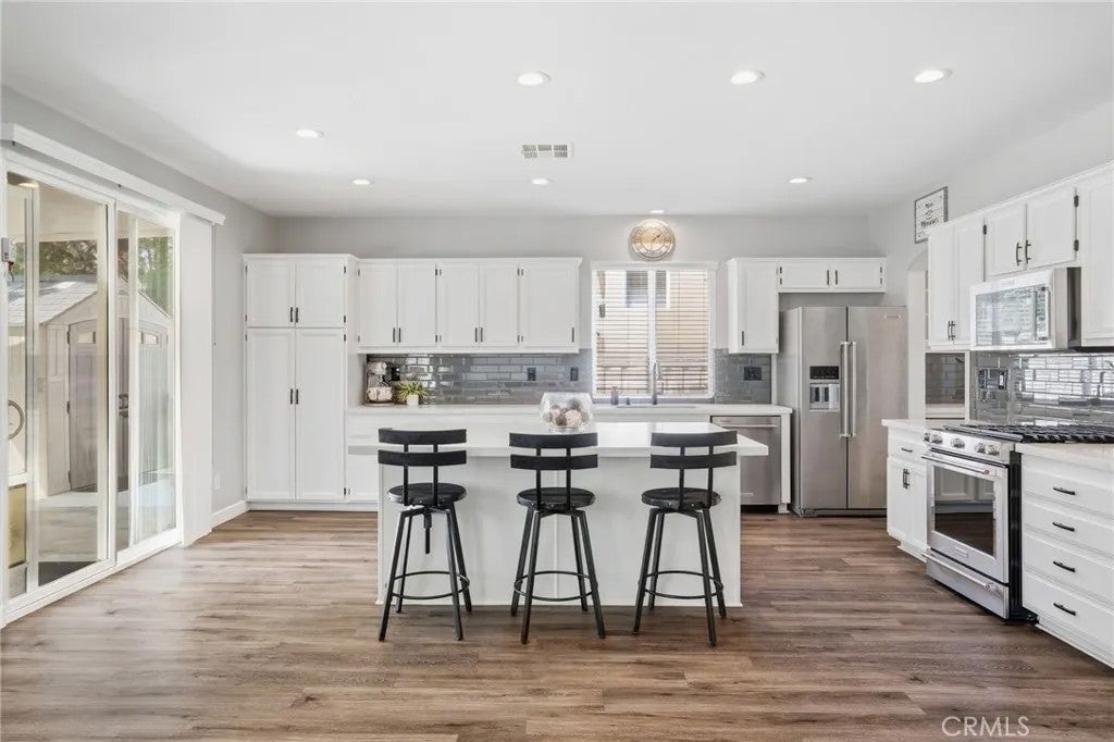 27751 Hollyoak