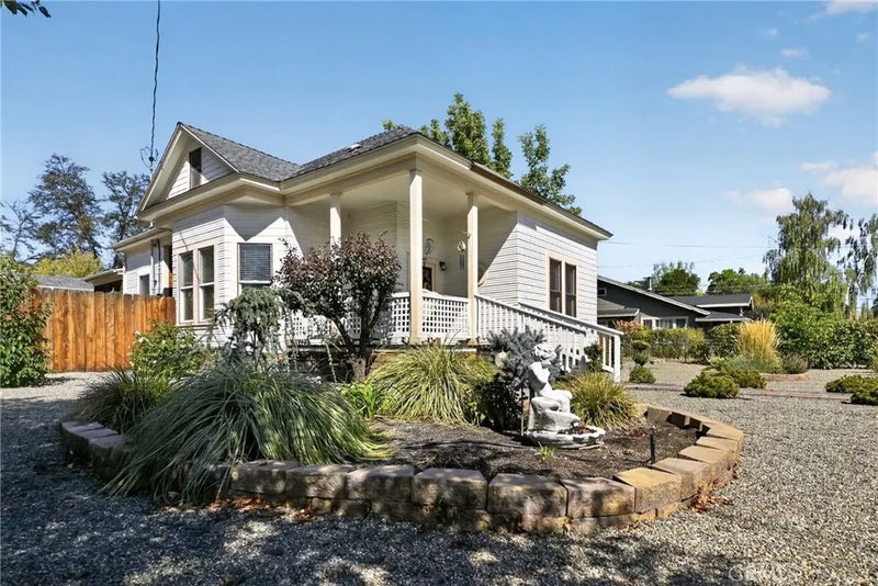 349 N Oregon Street