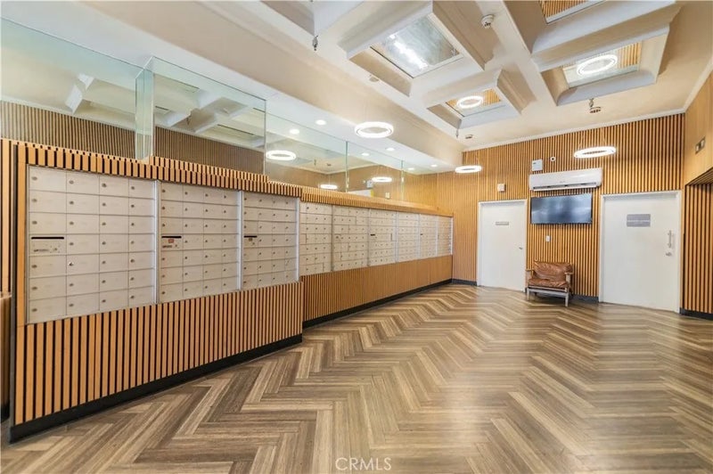 312 W 5th Street 304