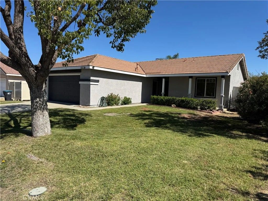 Photo of 40628 Geyser St, Murrieta, CA 92562 (MLS # PW25233917)