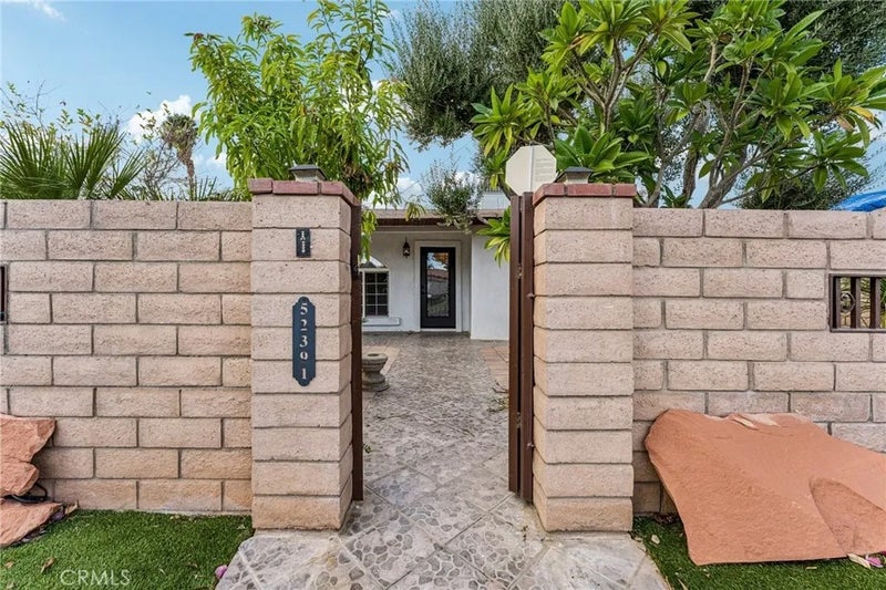 52391 Avenida Mendoza