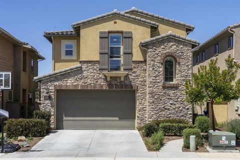 Photo of 3022 Villeta Avenue, Carlsbad, CA 92010 (MLS # PTP2603381)