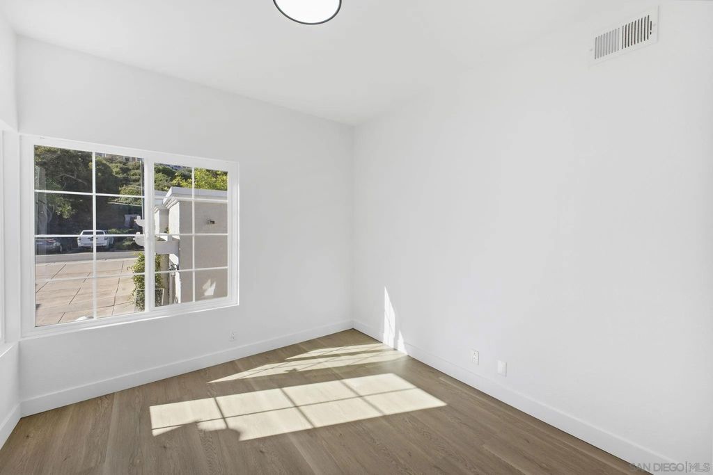 Photo of 1680 Via Ocioso, San Marcos, CA 92078 (MLS # 250045048)