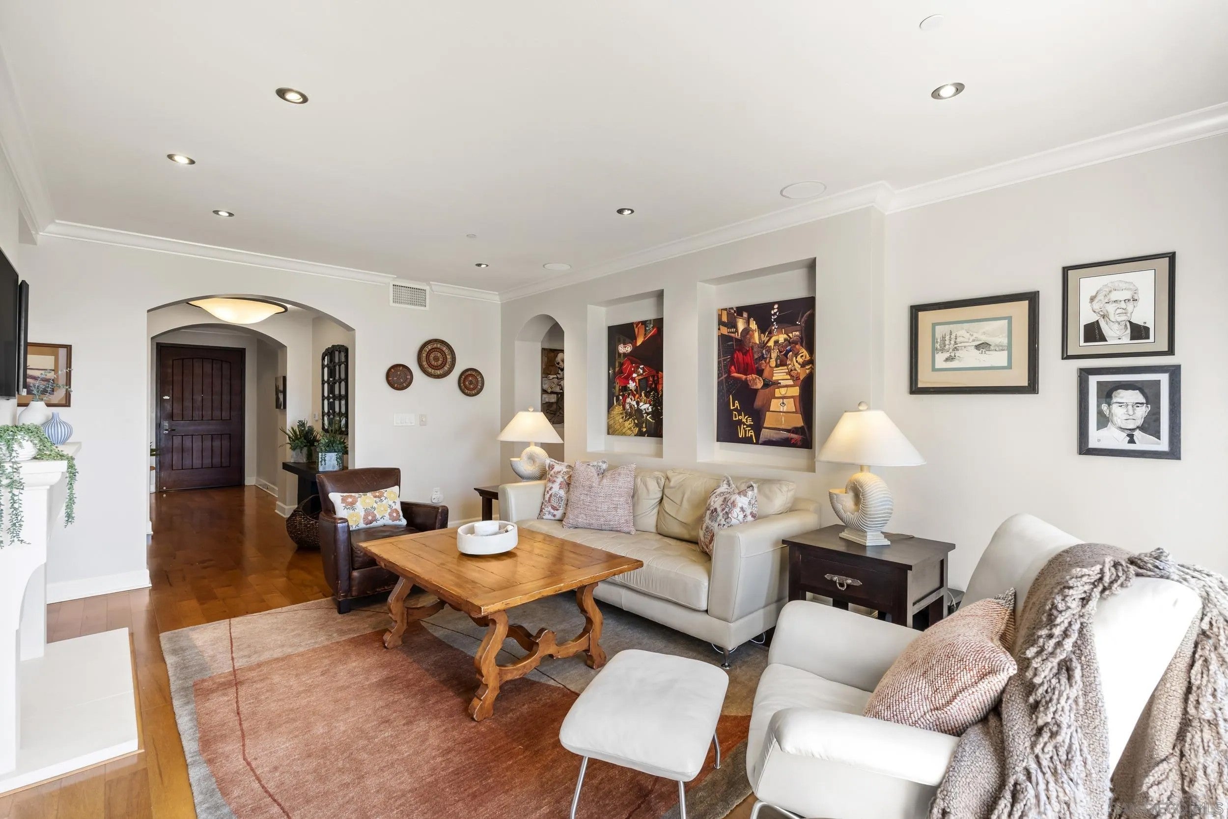 1010 Genter St 302