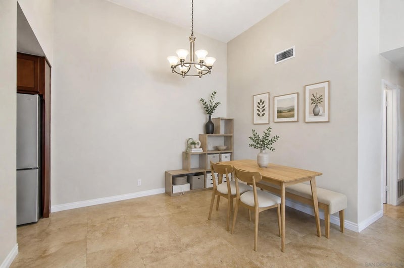 387 Deerfield Ave 77