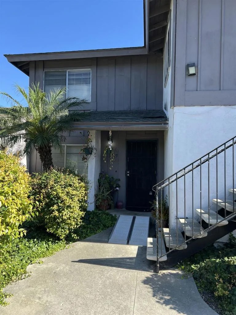3425 Seabreeze Walk