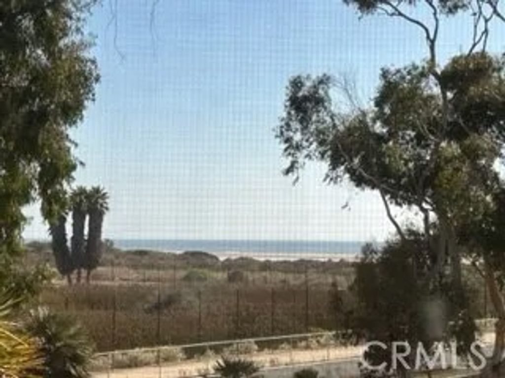 Photo of 934 Lighthouse Way, Port Hueneme, CA 93041 (MLS # SR26071495)