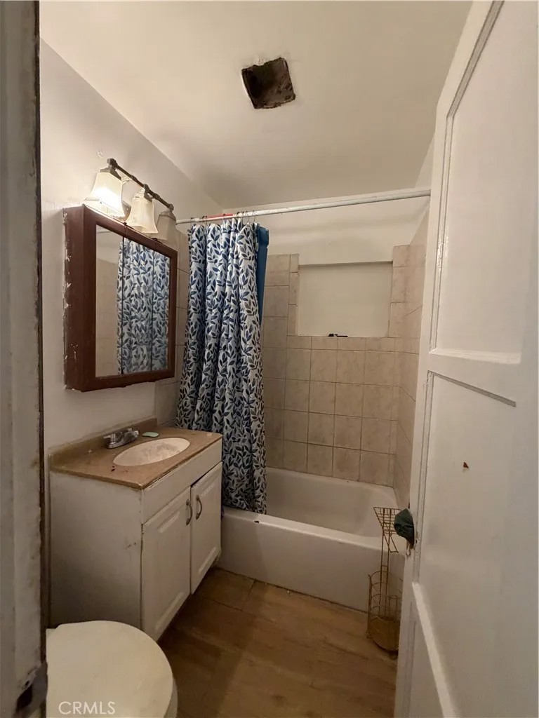 713 E Palmer