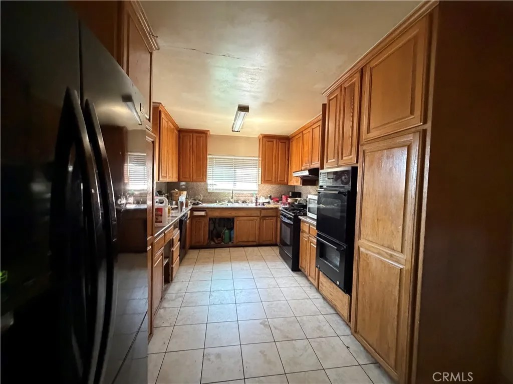 713 E Palmer