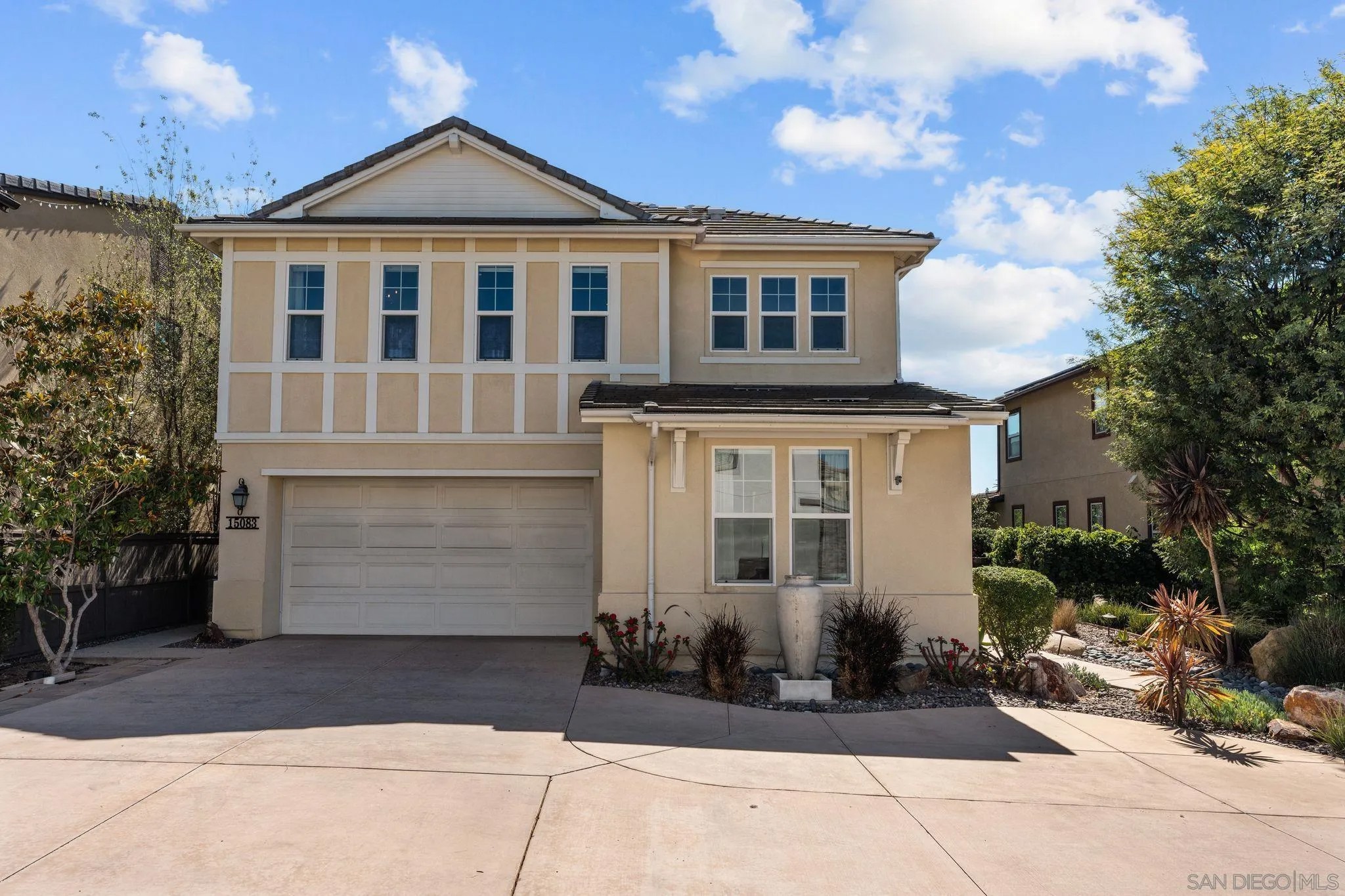 15083 Aramon Place
