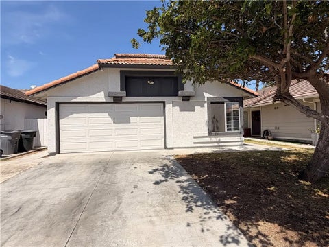 Photo of 506 El Mirador RD, Perris, CA 92571 (MLS # IV26184944)