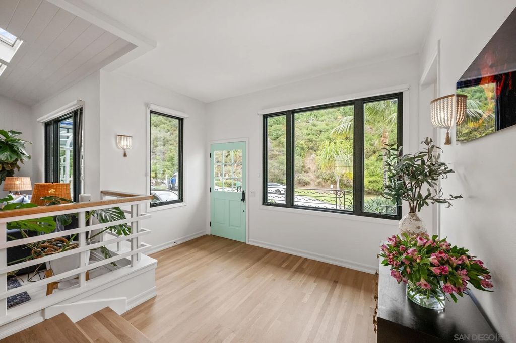 Photo of 778 La Canada St, La Jolla, CA 92037 (MLS # 250032727)