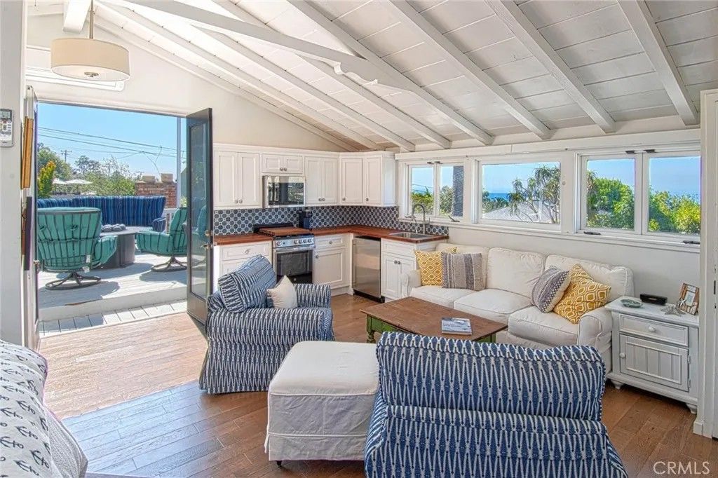 Photo of 681 Seaview Street #B, Laguna Beach, CA 92651 (MLS # OC25274844)