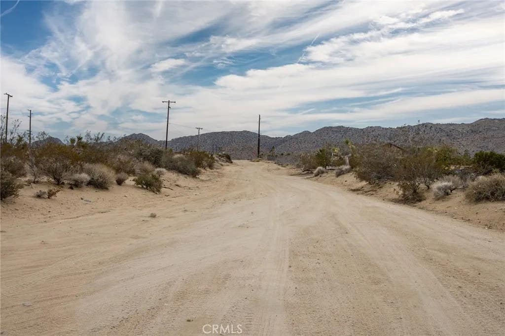 Photo of 3374 Sunny Hill, Joshua Tree, CA 92252 (MLS # JT26131811)
