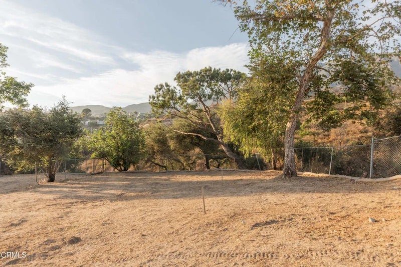 575 W Loma Alta
