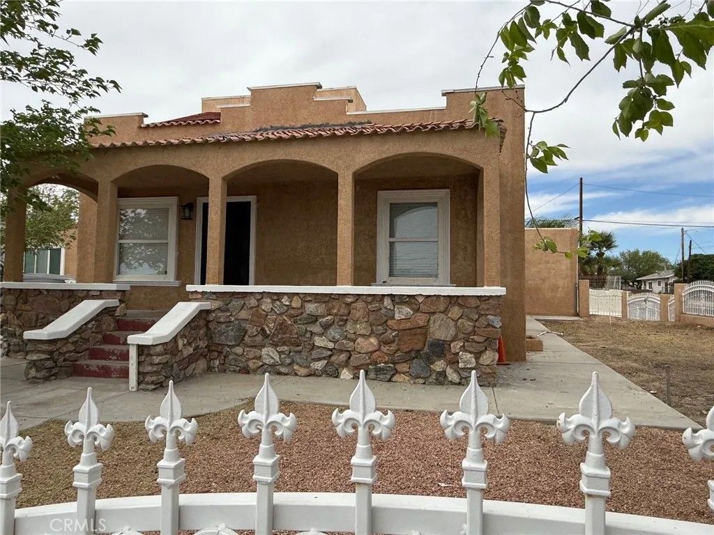 Photo of 15398 6th St, Victorville, CA 92395 (MLS # TR26070723)