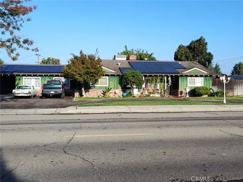 Photo of 808 Ventura Ave, Chowchilla, CA 93610 (MLS # MD25245990)