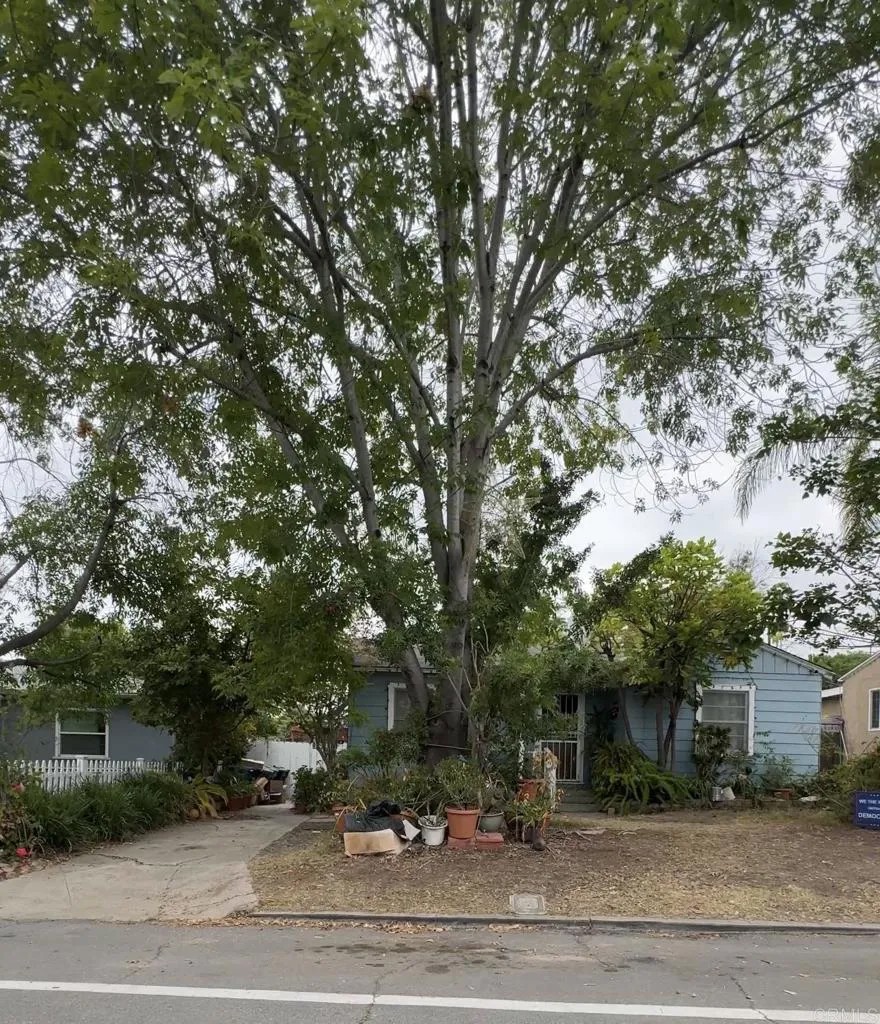 4380 Pomona