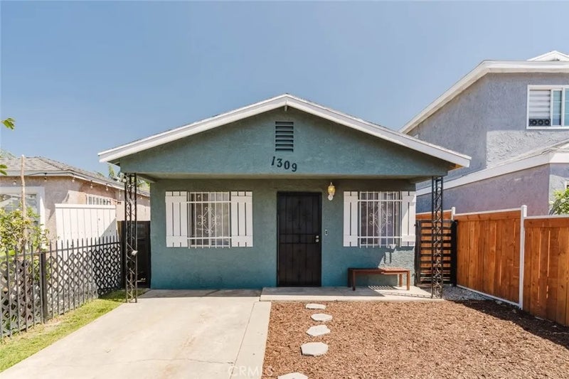 1309 W 131st Street