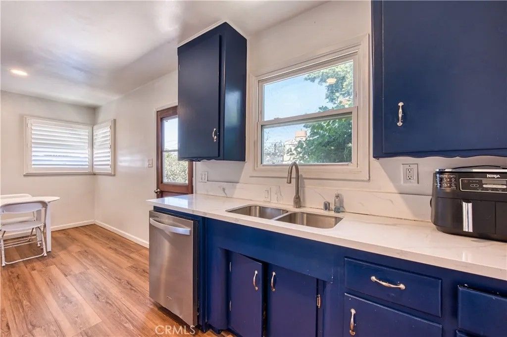 Photo of 2205 W 7th St, Santa Ana, CA 92703 (MLS # OC26088720)