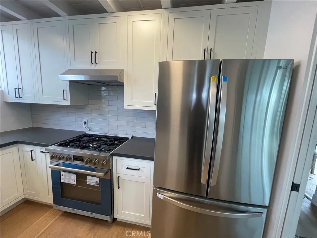 401 Jasmine Avenue 3/4