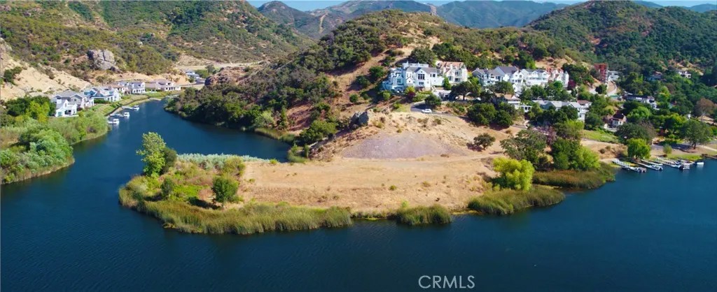 500 Lower Lake Road