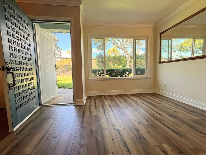 3839 Vista Campana S 8