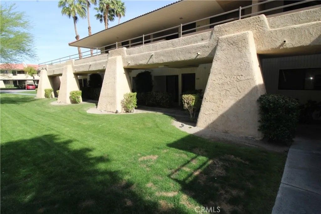 Photo of 2800 E Los Felices Circle #113, Palm Springs, CA 92262 (MLS # IG26057064)
