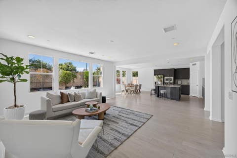 Photo of 13516 Peach Tree Way, San Diego, CA 92130 (MLS # 260018252)