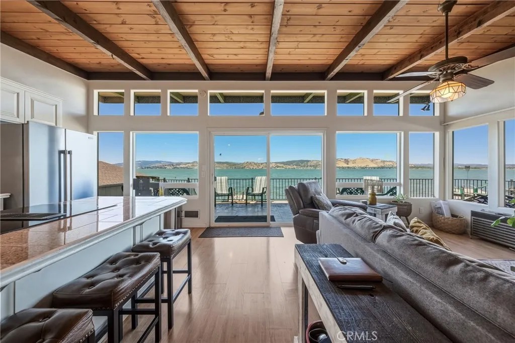 12250 Baylis Cove