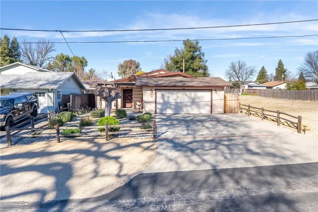Photo of 810 Forest Ave, Templeton, CA 93465 (MLS # NS26009717)