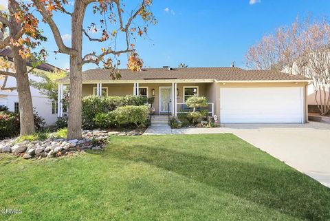 Photo of 4811 Hill Street, La Canada Flintridge, CA 91011 (MLS # P1-25194)