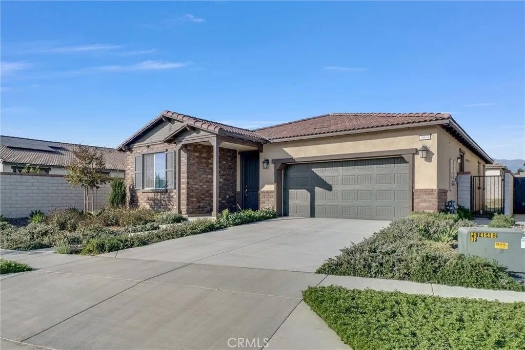 Photo of 3933 E Perdido Privado, Ontario, CA 91761 (MLS # OC25277677)