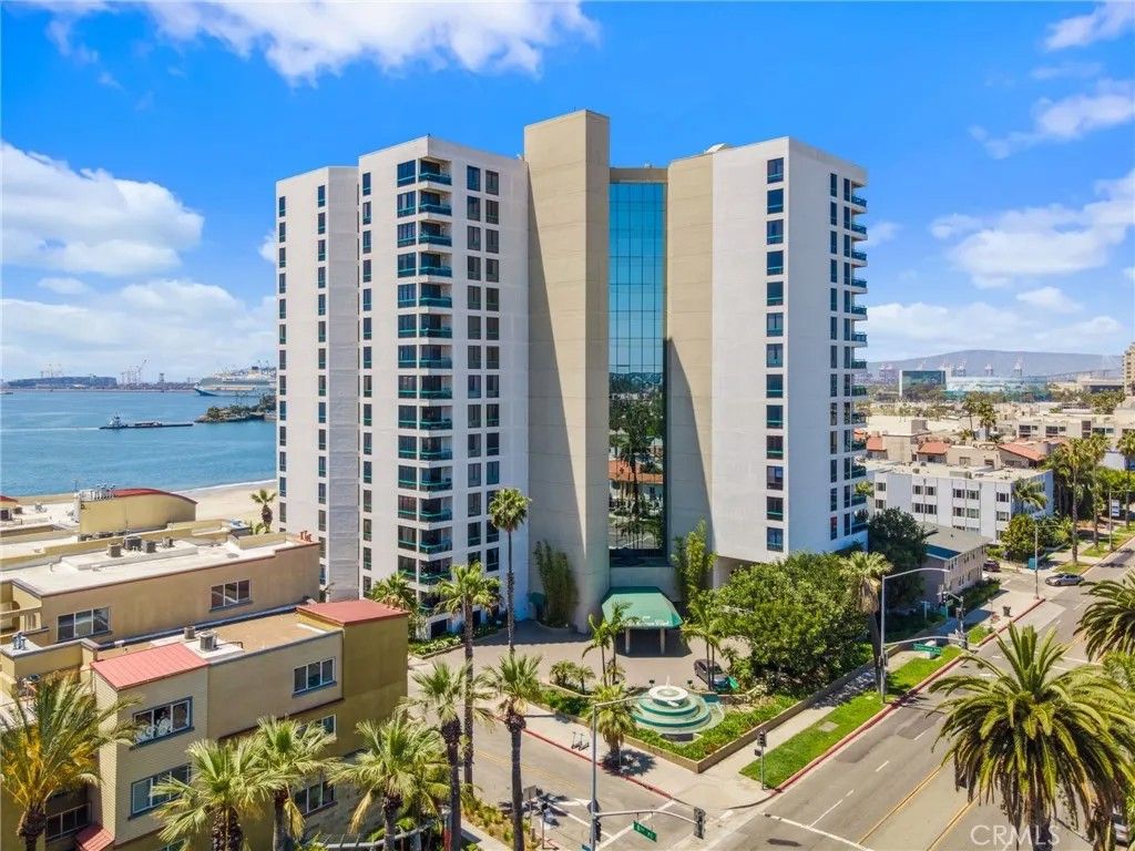 Photo of 1310 E Ocean Boulevard #1103, Long Beach, CA 90802 (MLS # SW25268969)