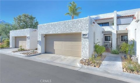 Photo of 752 Violeta Drive, Palm Springs, CA 92262 (MLS # CV26058663)