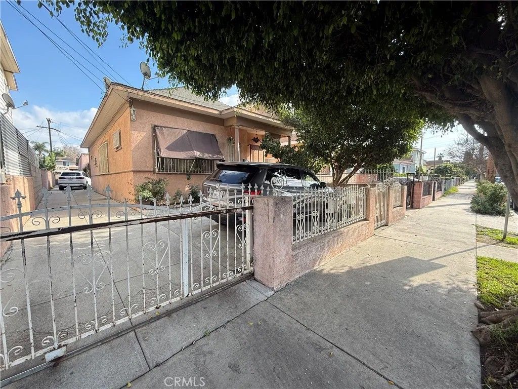 Photo of 2044 Workman Street, Los Angeles, CA 90031 (MLS # CV26017694)