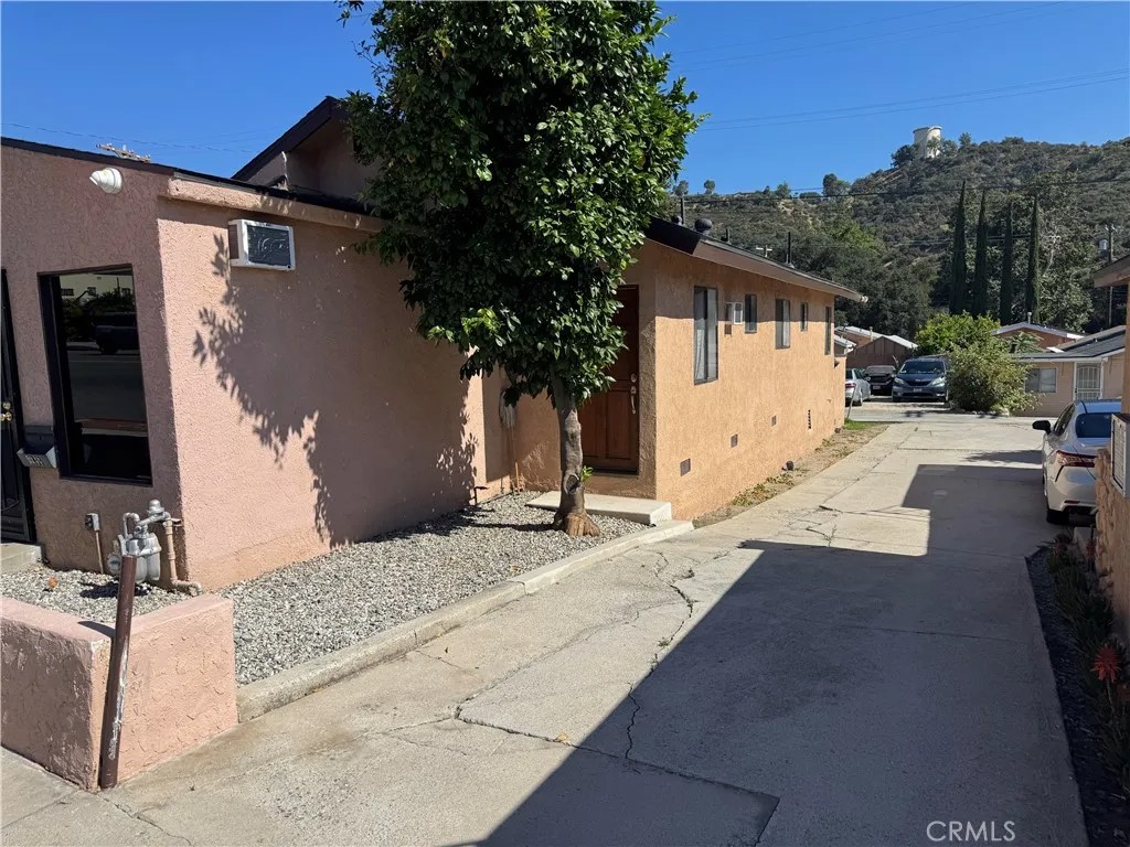 6940 Foothill Boulevard