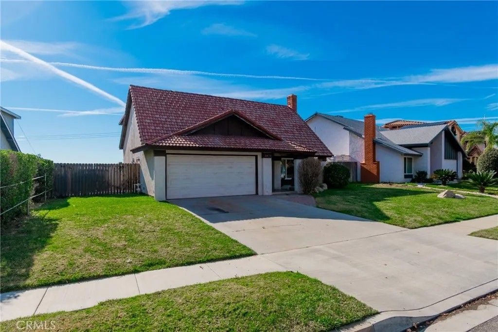 Photo of 3879 Piedmont Dr, Highlands, CA 92346 (MLS # IG25273577)