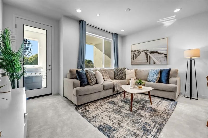 5092 Long Beach