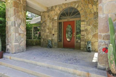Photo of 921 Shokat Drive, Ojai, CA 93023 (MLS # V1-38378)