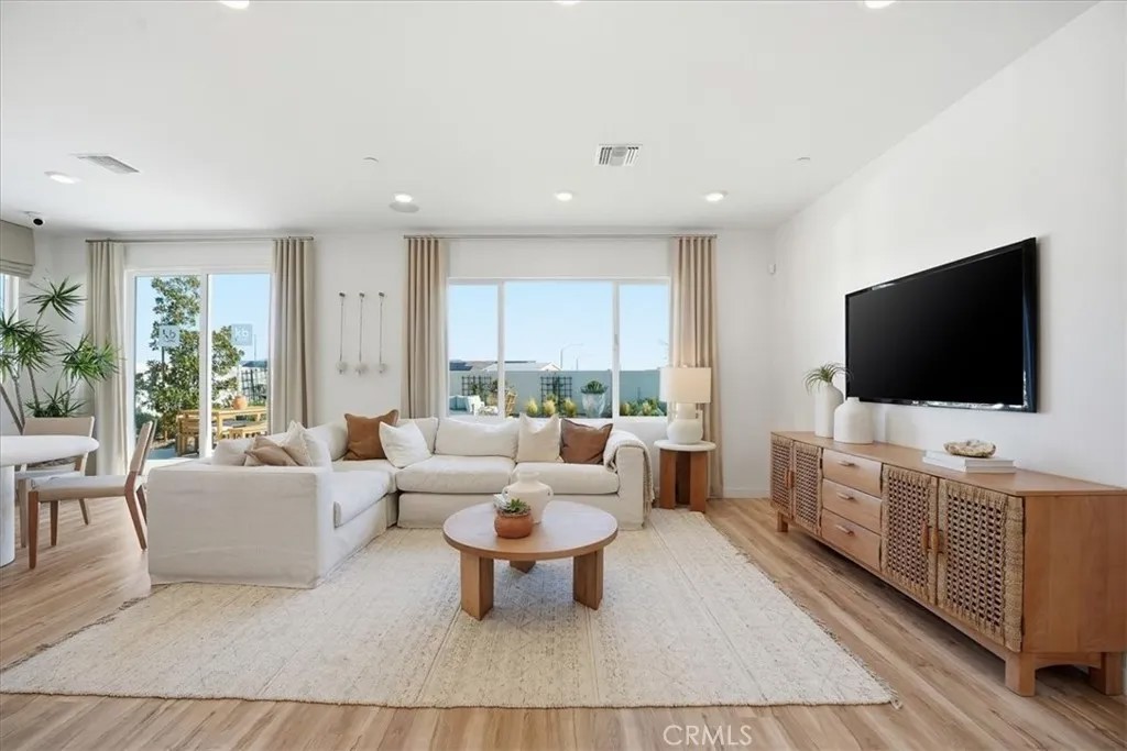 3223 E Avenue J-4