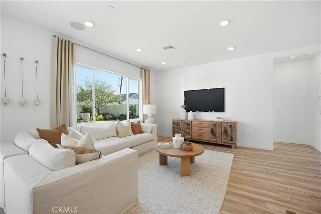 3223 E Avenue J-4