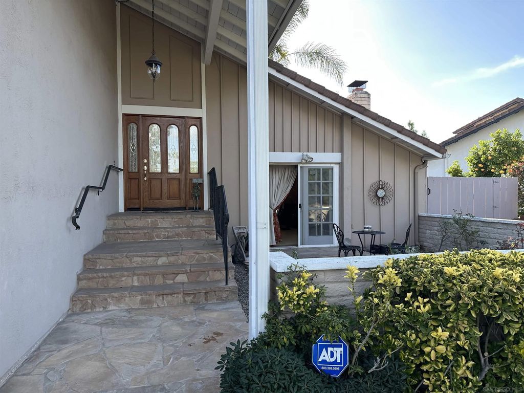 Photo of 12421 Greens East Rd, San Diego, CA 92128 (MLS # 260005548)