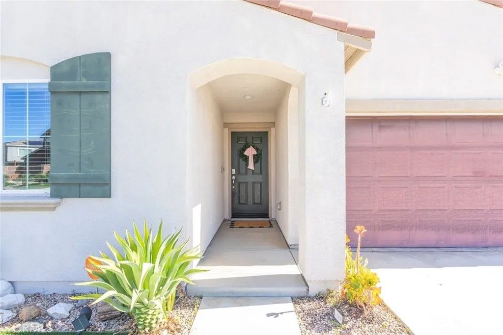 Photo of 29102 Larch, Lake Elsinore, CA 92530 (MLS # IG26048914)