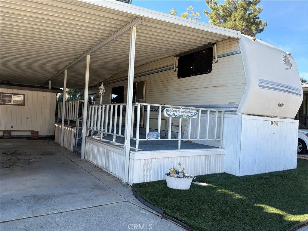 Photo of 906 Acorn Drive, San Jacinto, CA 92583 (MLS # IV25268096)