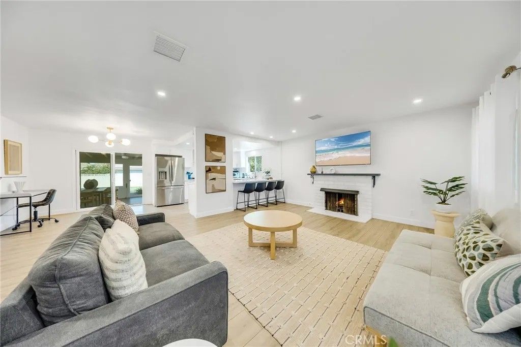 Photo of 1603 E Chestnut Ave, Orange, CA 92867 (MLS # OC26047991)