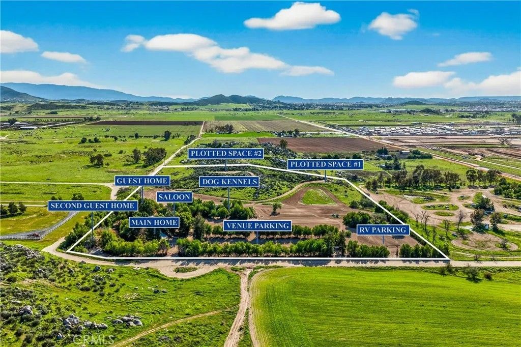 Photo of 31625 Ano Crest Road, Winchester, CA 92596 (MLS # SW26011942)