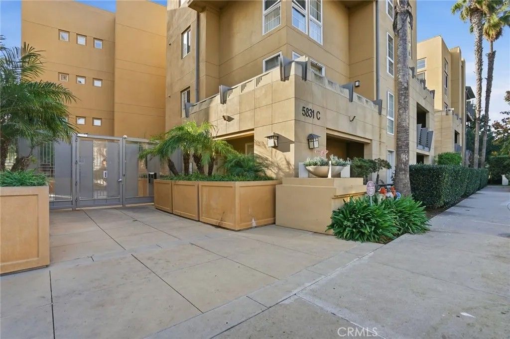 Photo of 5831 Seawalk Dr #240, Playa Vista, CA 90094 (MLS # PW25277259)