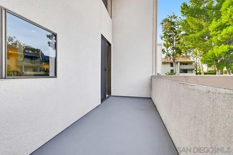 Tiny photo for 6214 Agee St #41, San Diego, CA 92122 (MLS # 260006953)