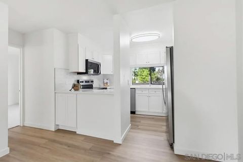 Tiny photo for 6214 Agee St #41, San Diego, CA 92122 (MLS # 260006953)